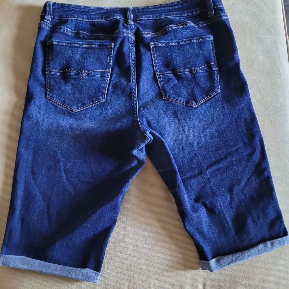 New York & Company soho denim shorts.  Size 10